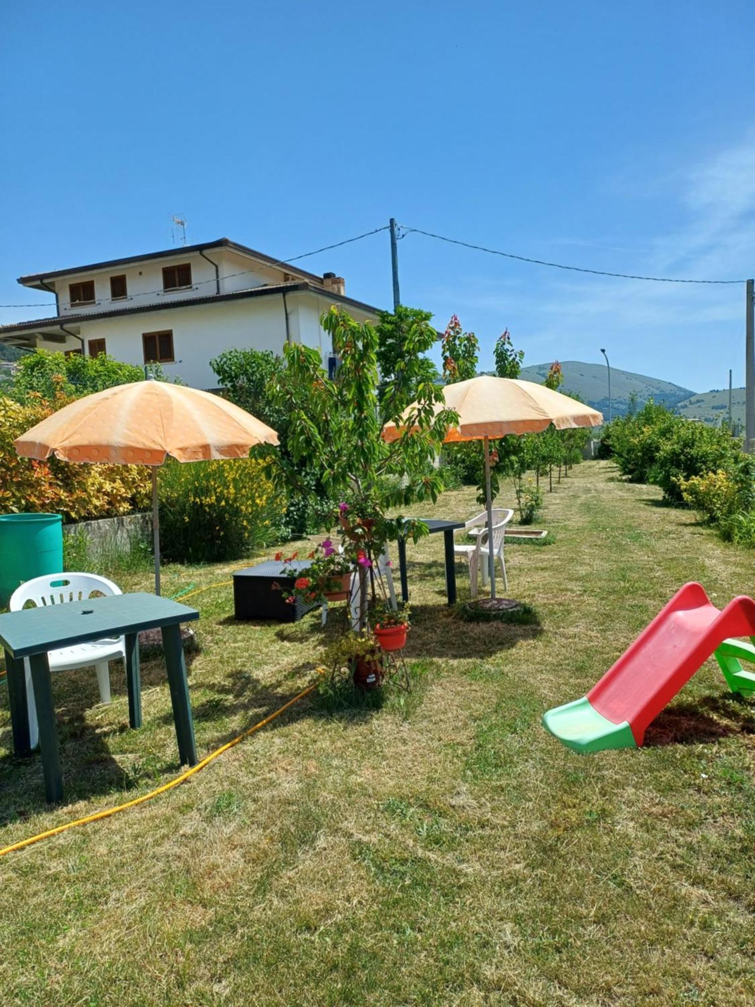 Alloggio Taddei Barisciano Buitenkant foto